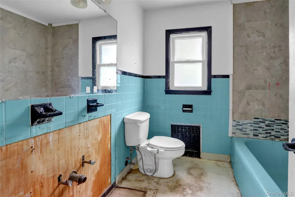 1707 N Gardiner Drive Bay Shore NY 11706