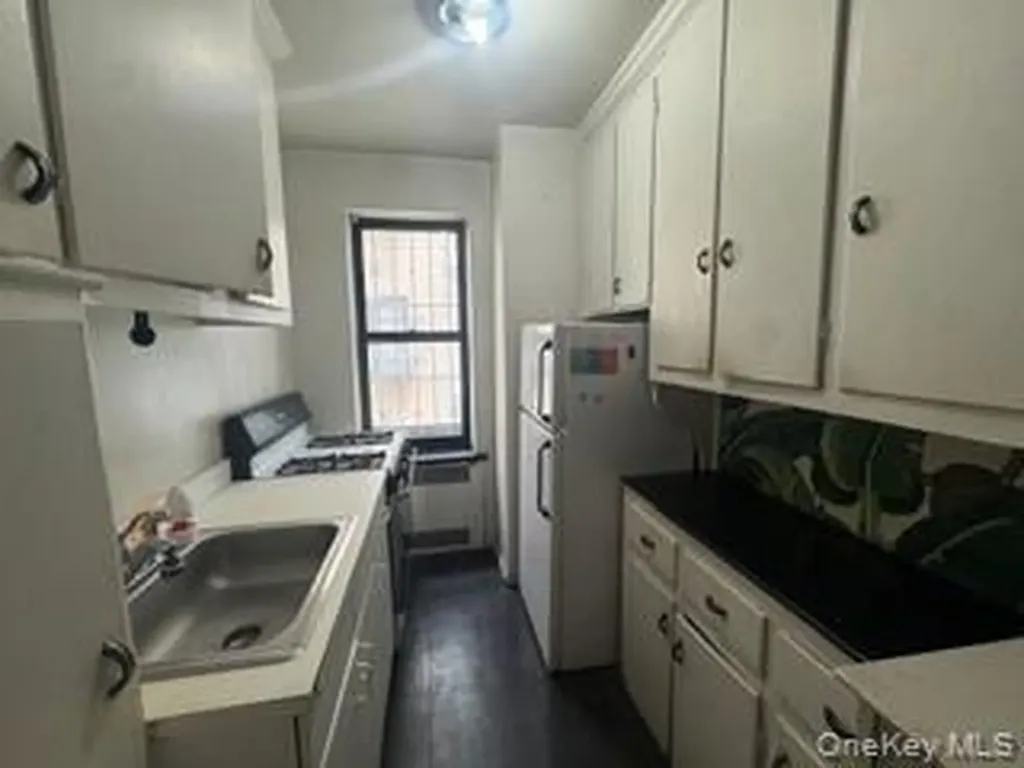 860 Grand Concourse Bronx NY 10451