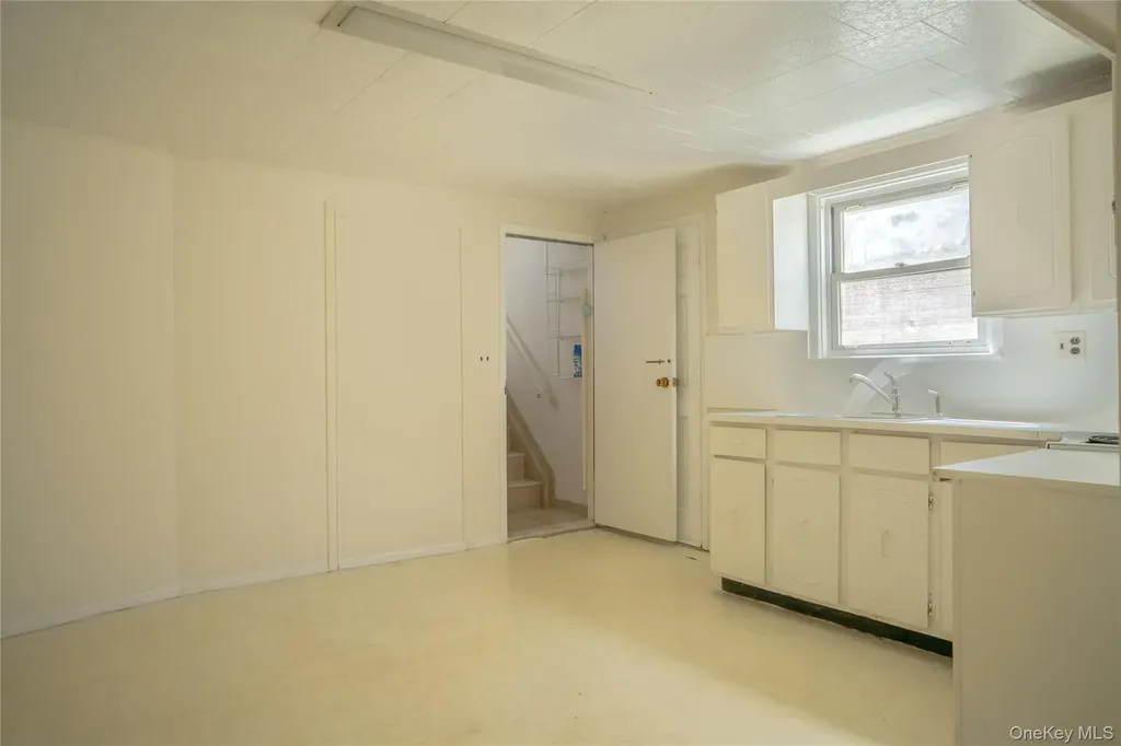 1109 Jefferson Place Baldwin NY 11510