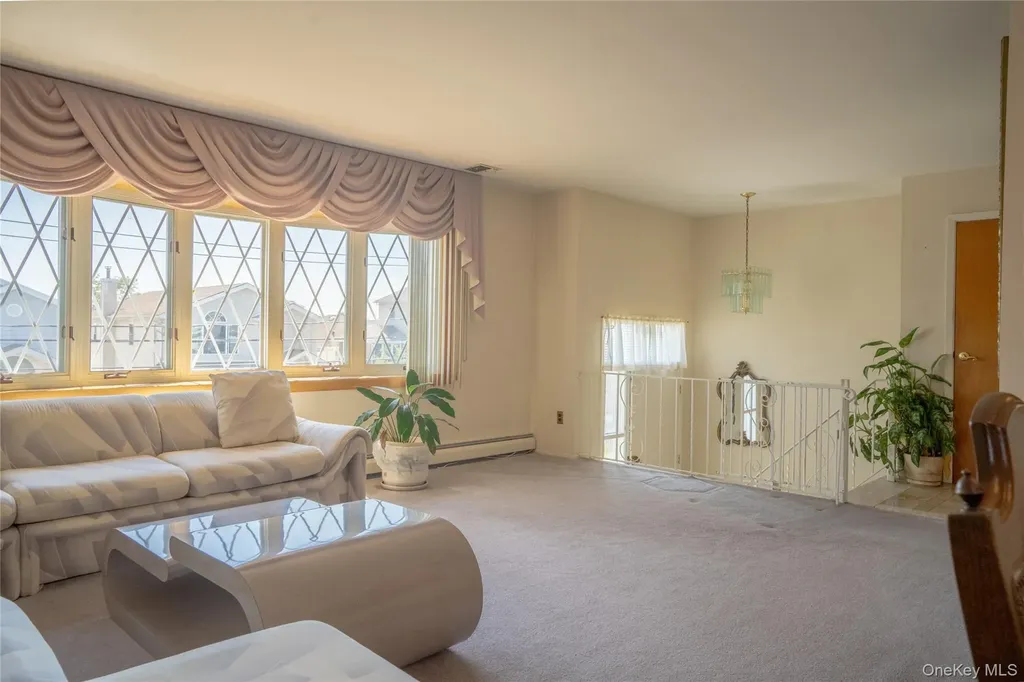 1109 Jefferson Place Baldwin NY 11510