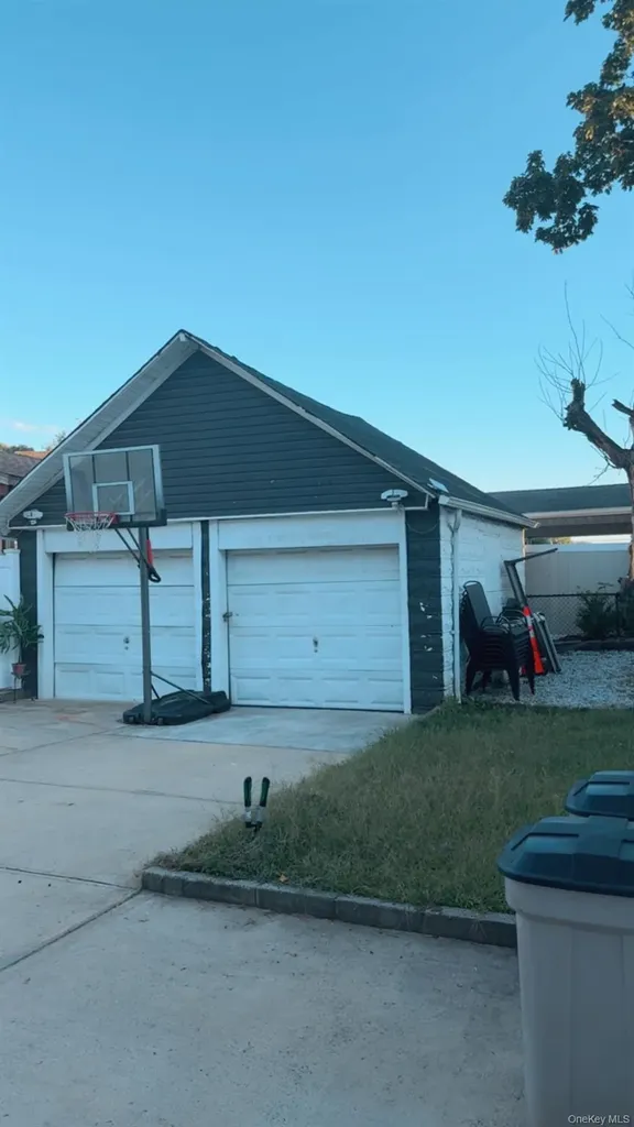13410 Sutter Avenue South Ozone Park NY 11420