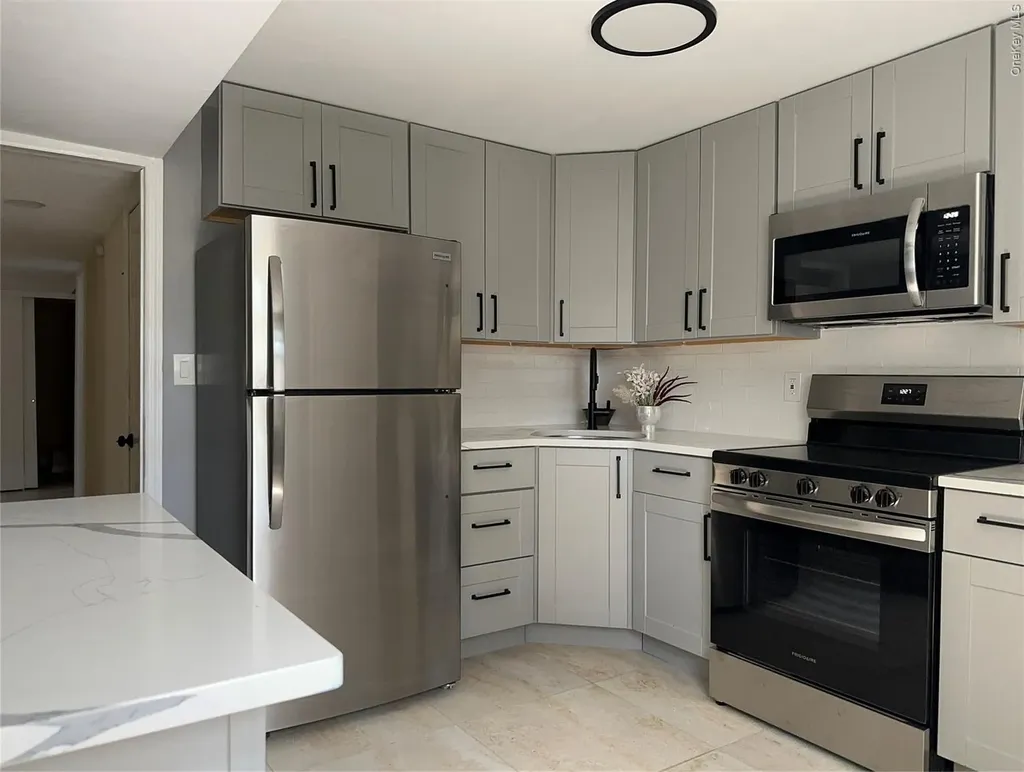 9 Juniper Place Amityville NY 11701