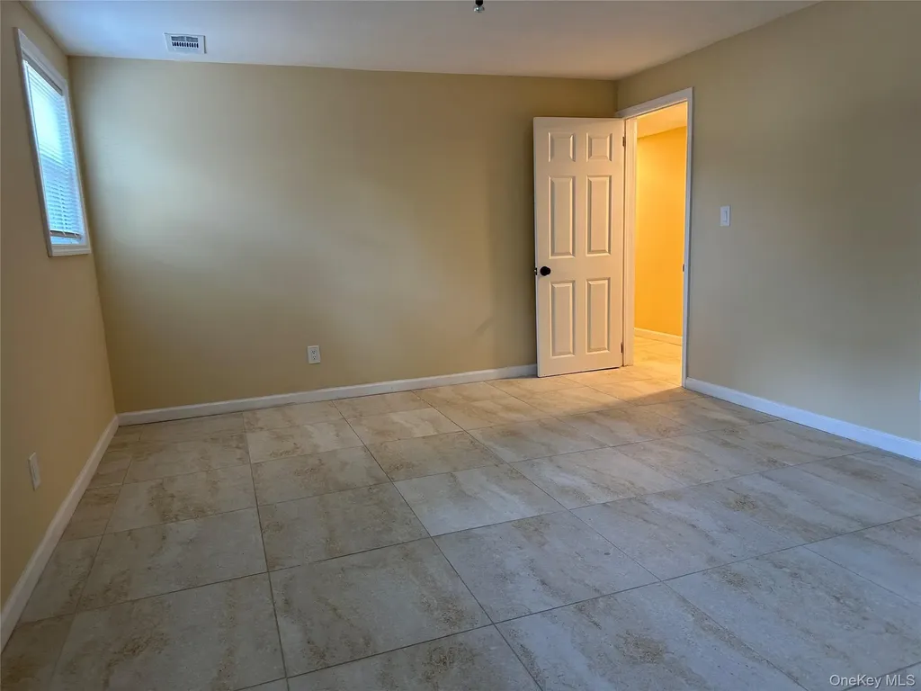 9 Juniper Place Amityville NY 11701