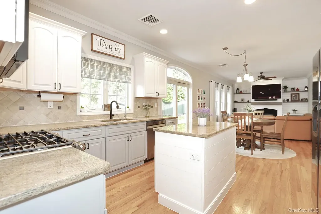 97 E Park Avenue Pearl River NY 10965
