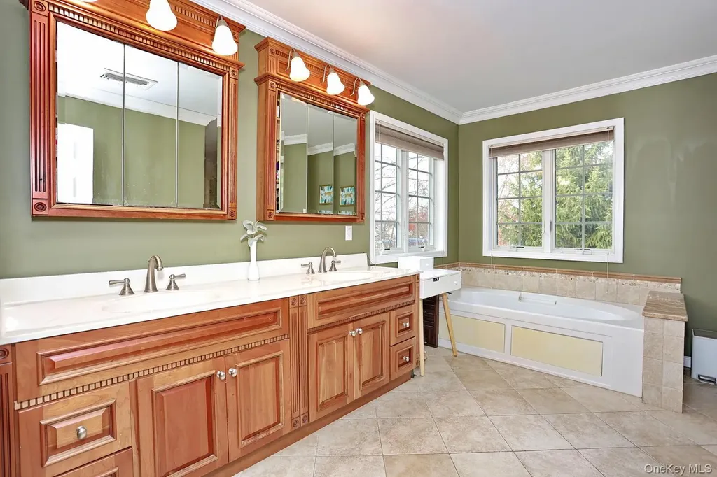 97 E Park Avenue Pearl River NY 10965