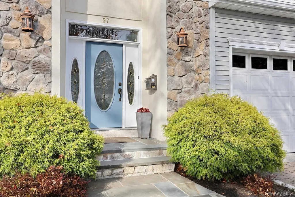 97 E Park Avenue Pearl River NY 10965