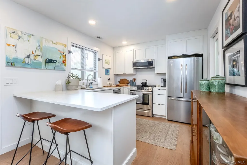64 Broadway Kingston NY 12401