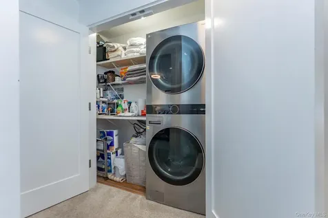 64 Broadway Kingston NY 12401