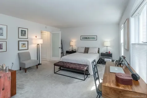 64 Broadway Kingston NY 12401