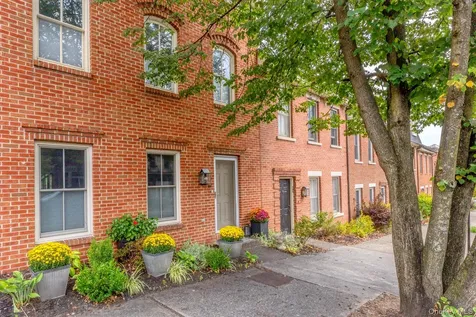 64 Broadway Kingston NY 12401