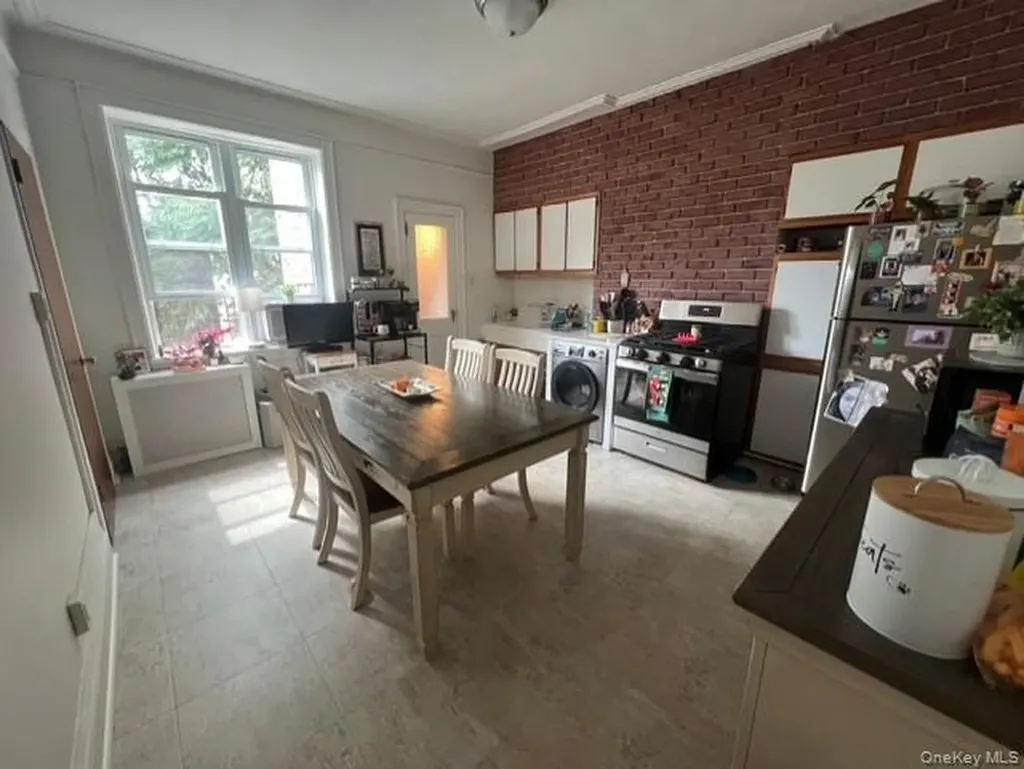 80 N 8th Street Brooklyn NY 11249