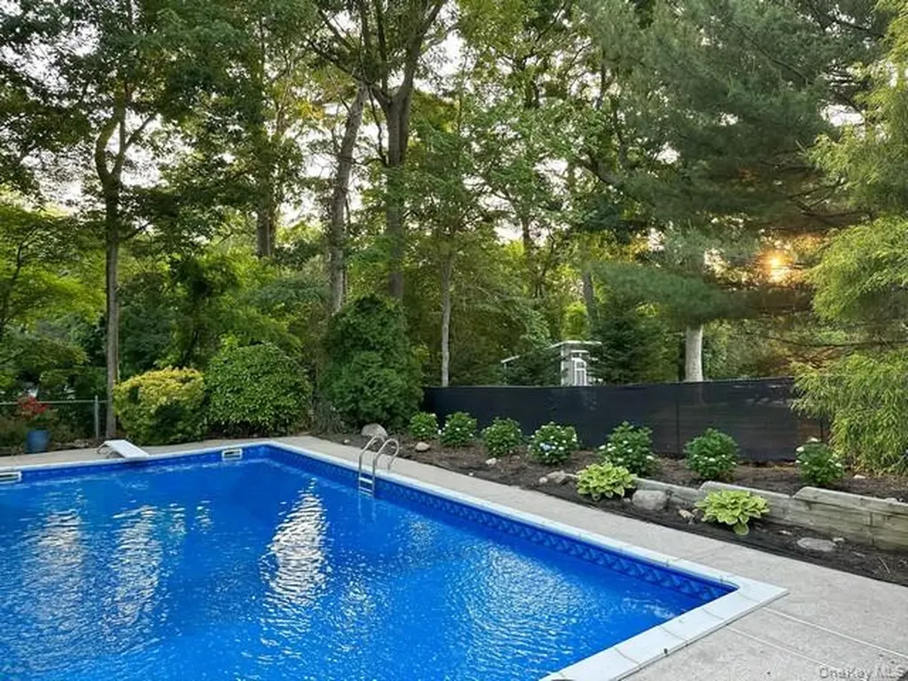 3 Pheasant Run Wading River NY 11792