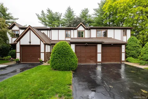 28 Amber Court Poughkeepsie NY 12603