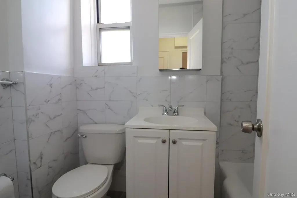5645 Netherland Avenue Bronx NY 10471