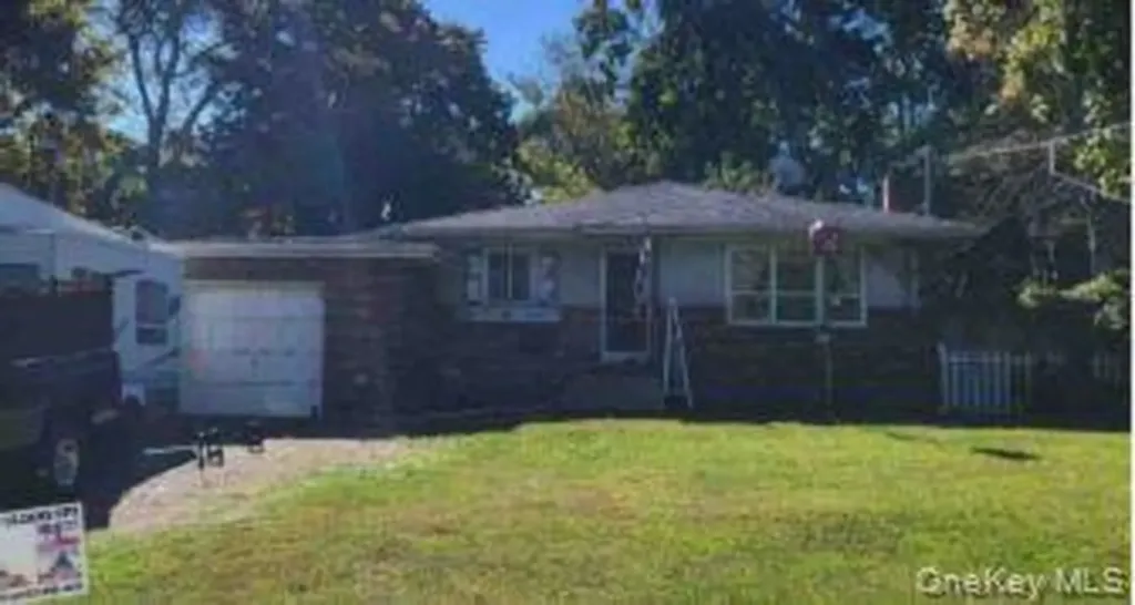 169 Northside Road Wading River NY 11792