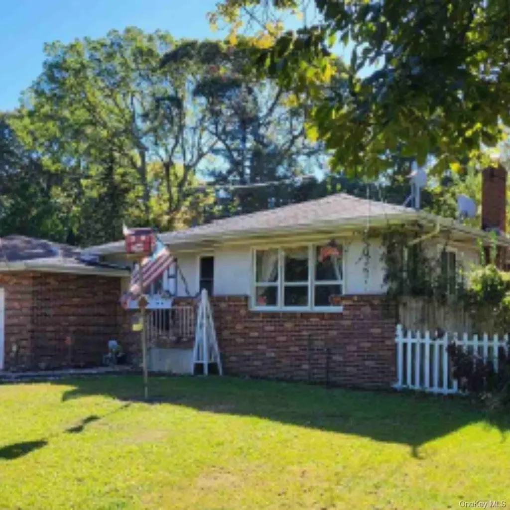 169 Northside Road Wading River NY 11792