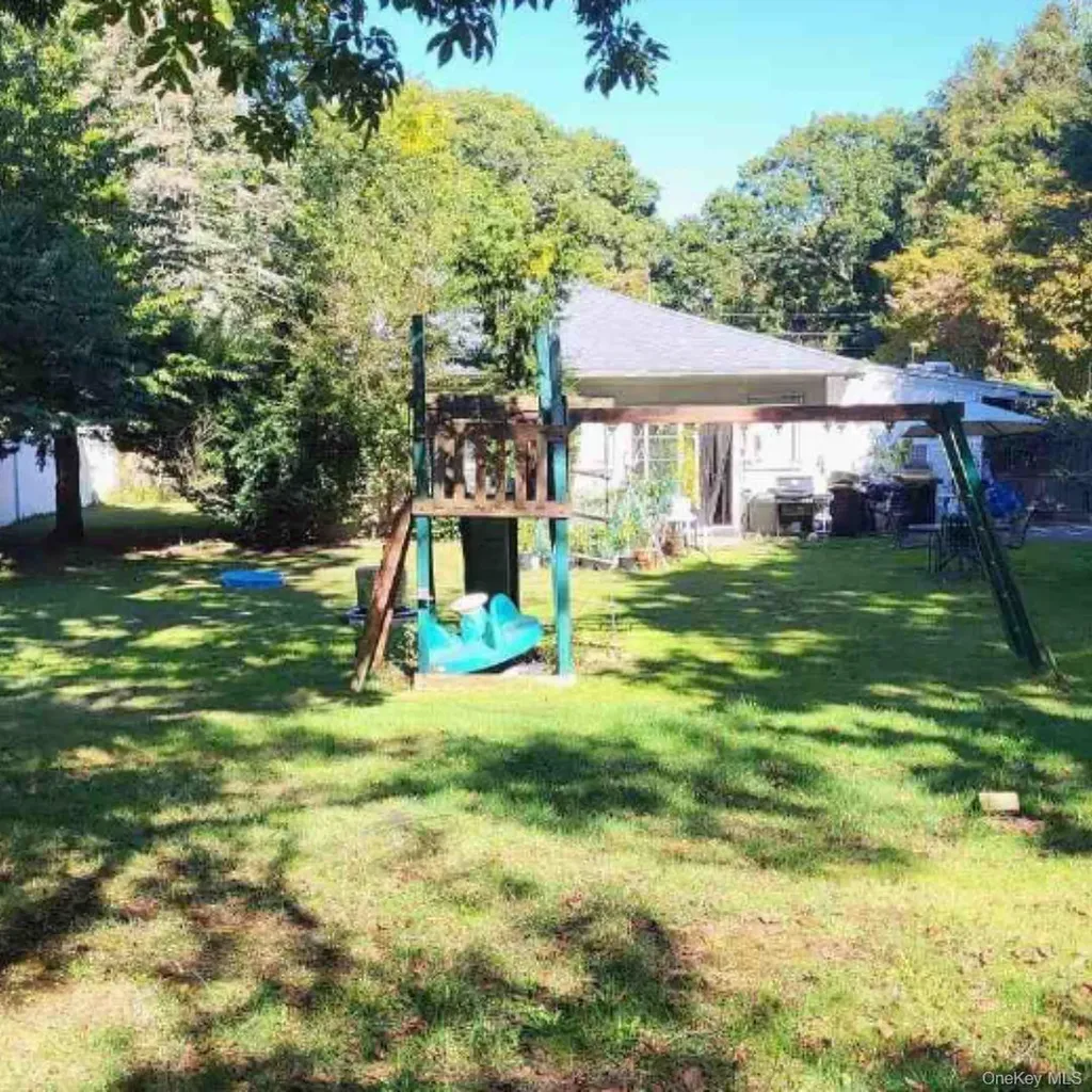 169 Northside Road Wading River NY 11792