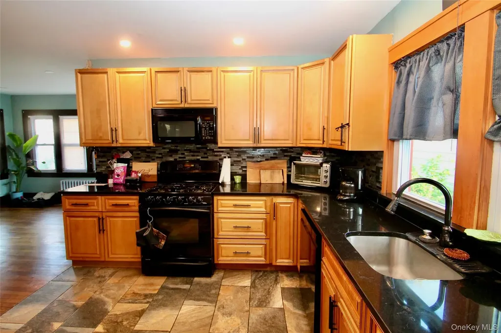 610 Emerson Avenue Baldwin NY 11510