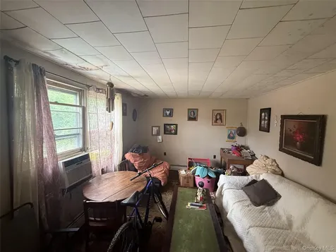 18 Pettit Avenue Kingston NY 12401