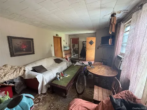 18 Pettit Avenue Kingston NY 12401