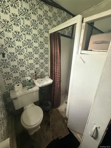 18 Pettit Avenue Kingston NY 12401