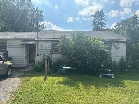 18 Pettit Avenue Kingston NY 12401