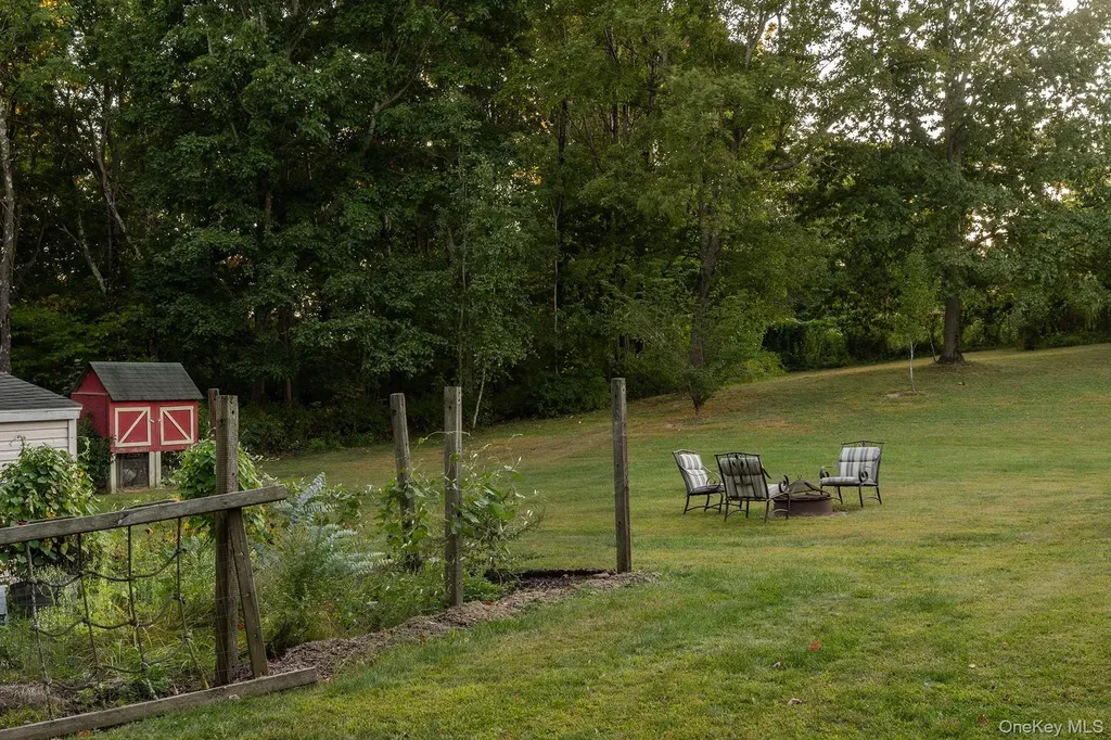46 Brothers Road Ancram NY 12502