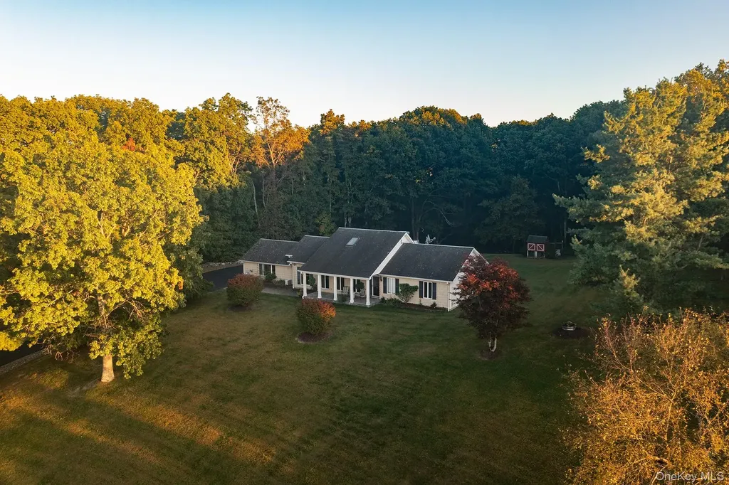 46 Brothers Road Ancram NY 12502