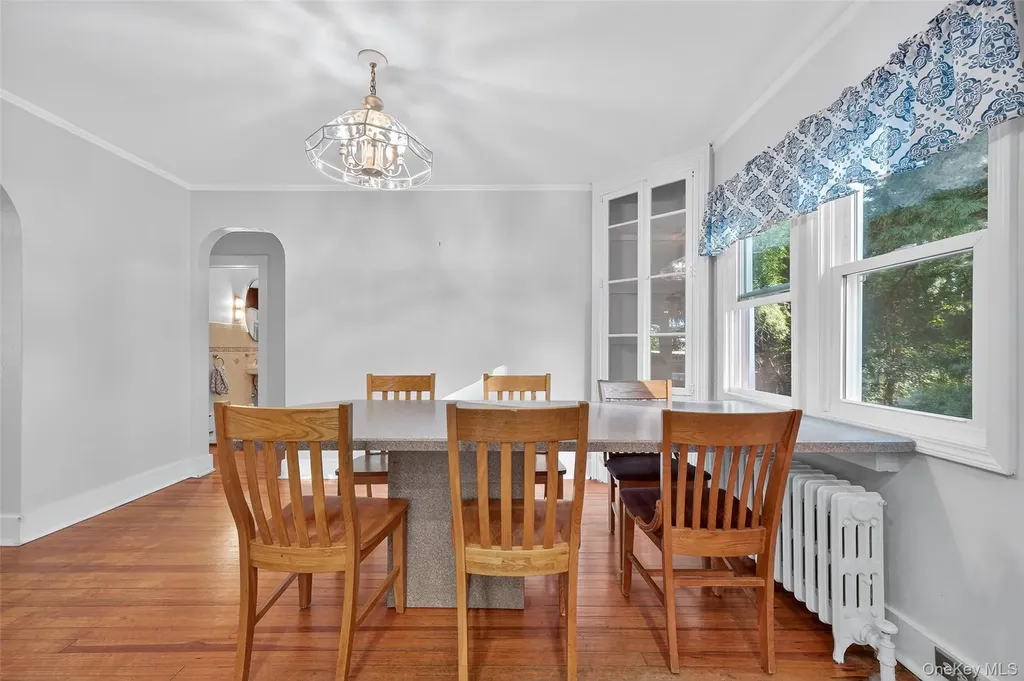 34 Mountain View Road Poughkeepsie NY 12603