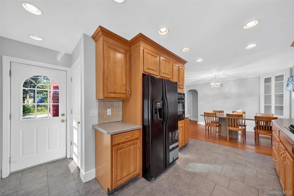 34 Mountain View Road Poughkeepsie NY 12603
