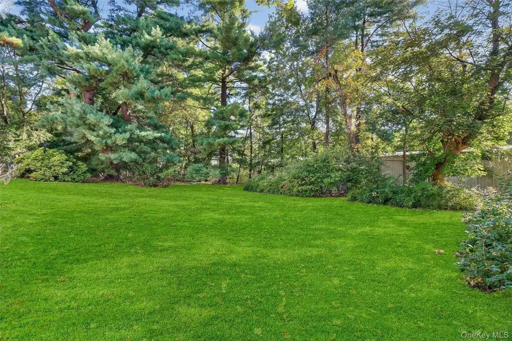 34 Mountain View Road Poughkeepsie NY 12603