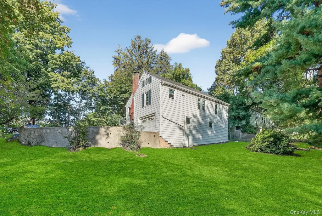 34 Mountain View Road Poughkeepsie NY 12603