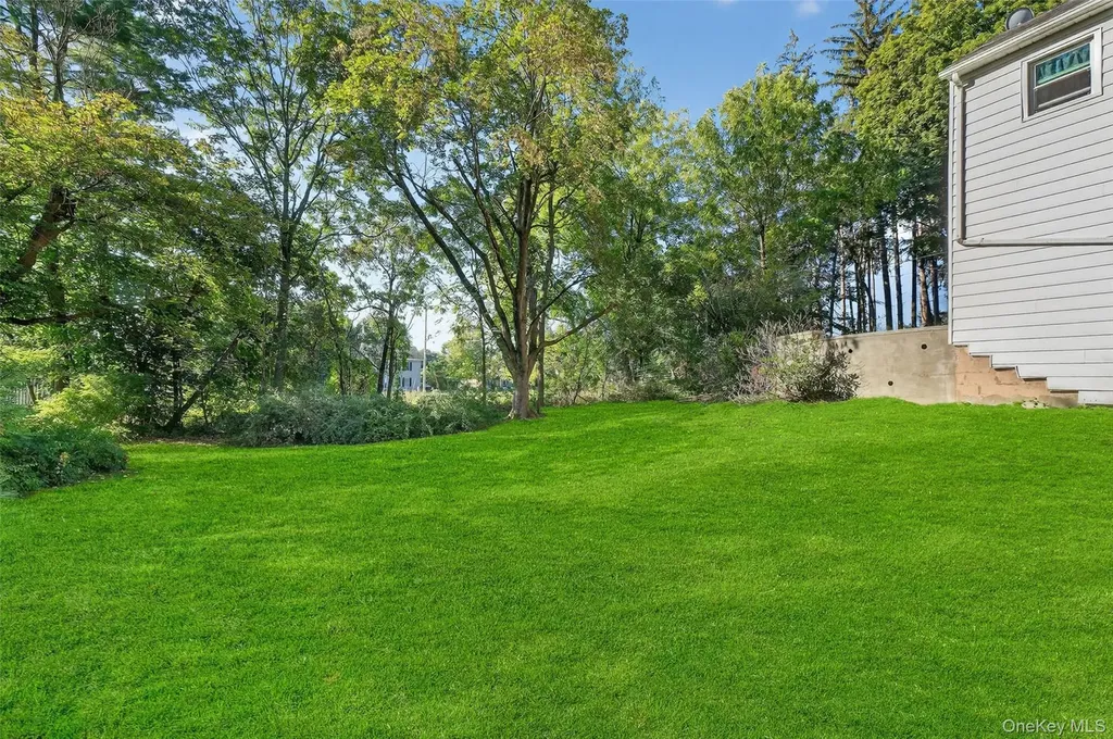 34 Mountain View Road Poughkeepsie NY 12603
