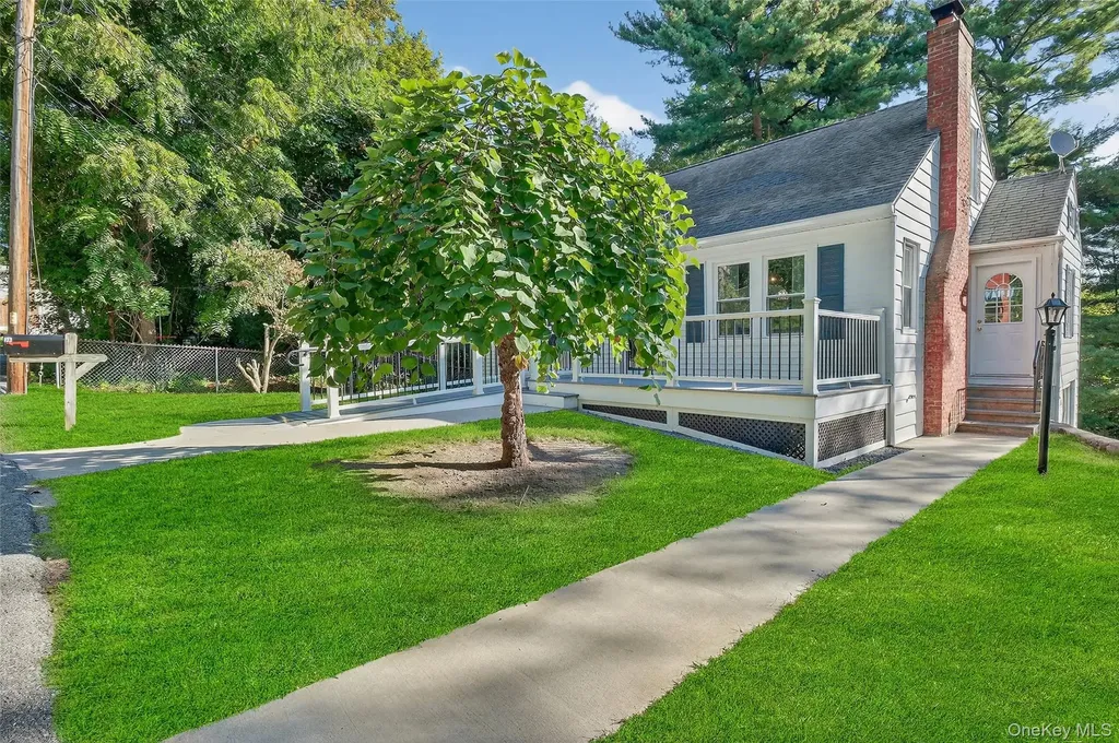 34 Mountain View Road Poughkeepsie NY 12603