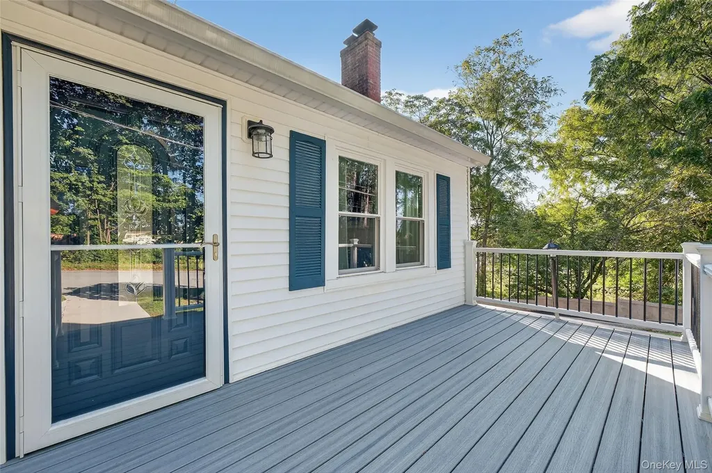 34 Mountain View Road Poughkeepsie NY 12603