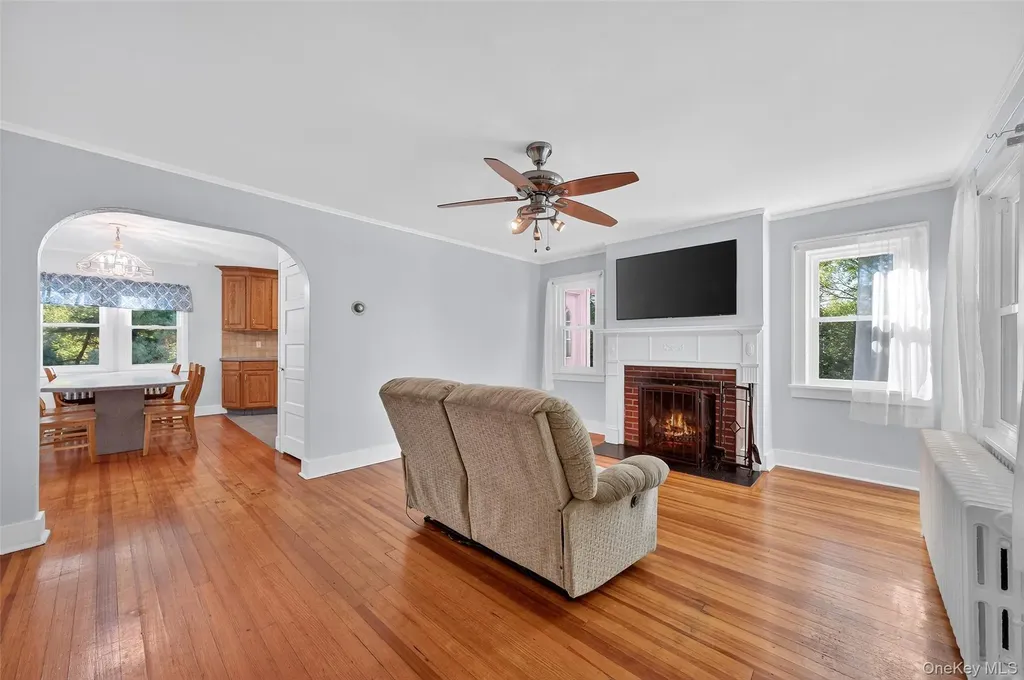 34 Mountain View Road Poughkeepsie NY 12603