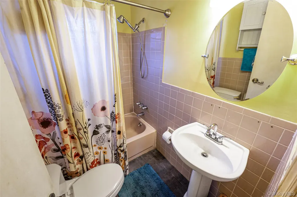 360 Arcadia Drive West Islip NY 11795