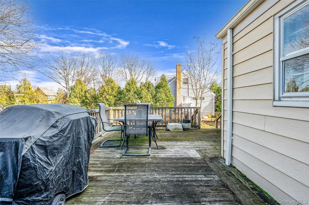 360 Arcadia Drive West Islip NY 11795