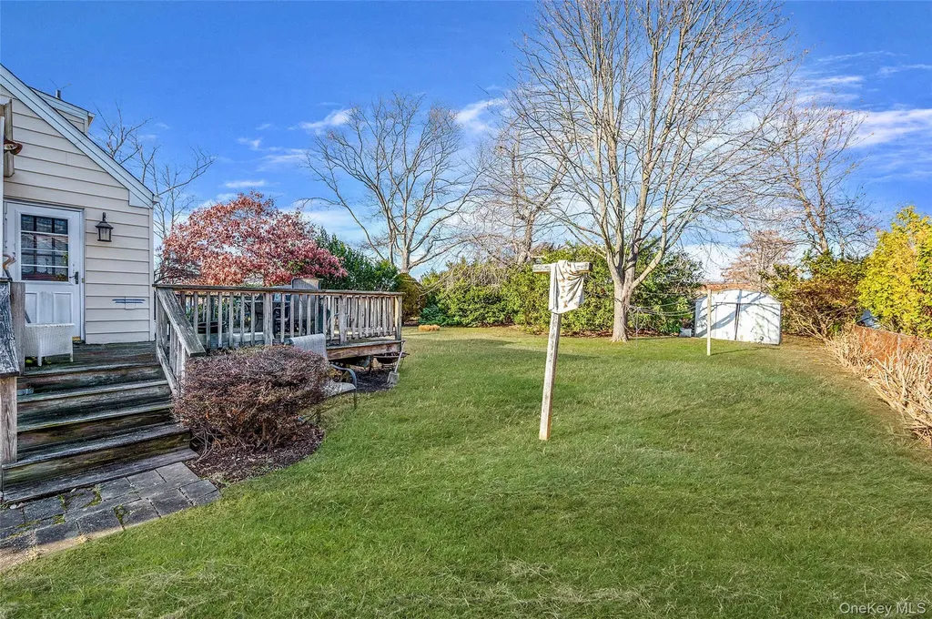 360 Arcadia Drive West Islip NY 11795
