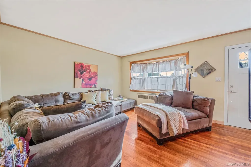 360 Arcadia Drive West Islip NY 11795