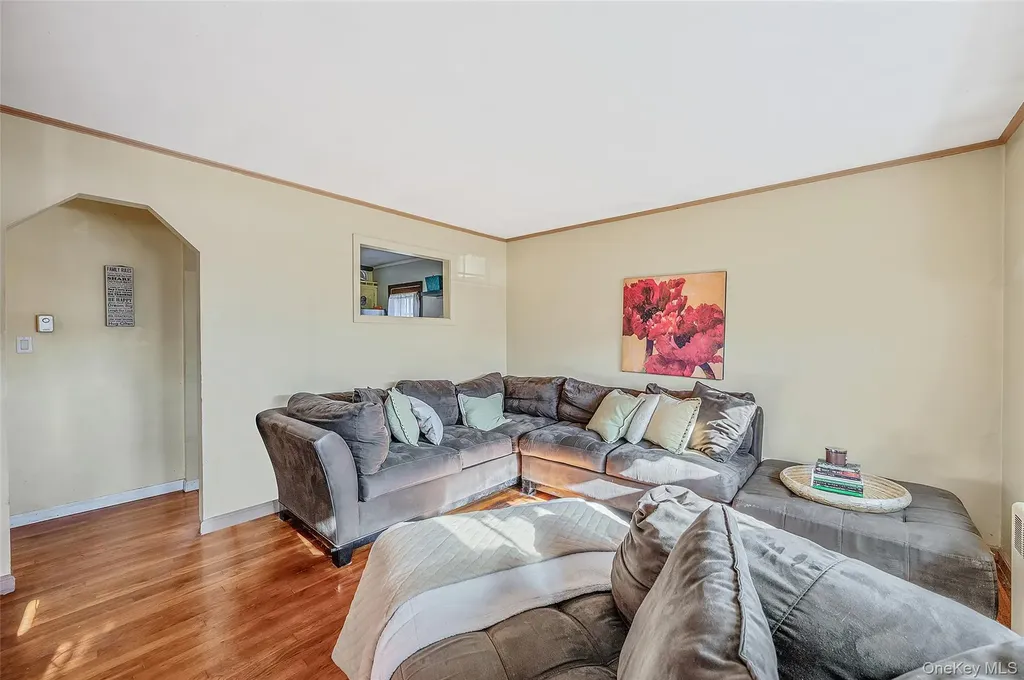 360 Arcadia Drive West Islip NY 11795