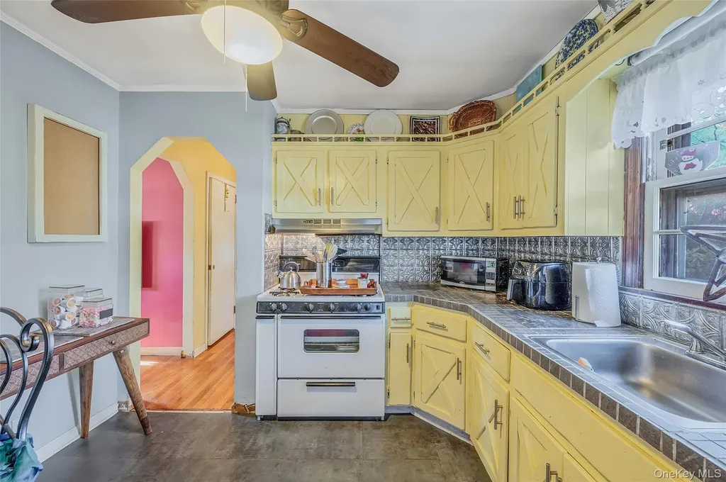 360 Arcadia Drive West Islip NY 11795