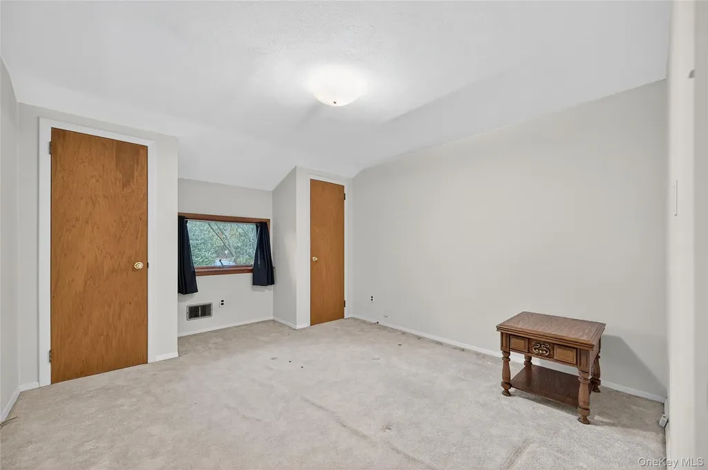 32 Rockland Drive Jericho NY 11753