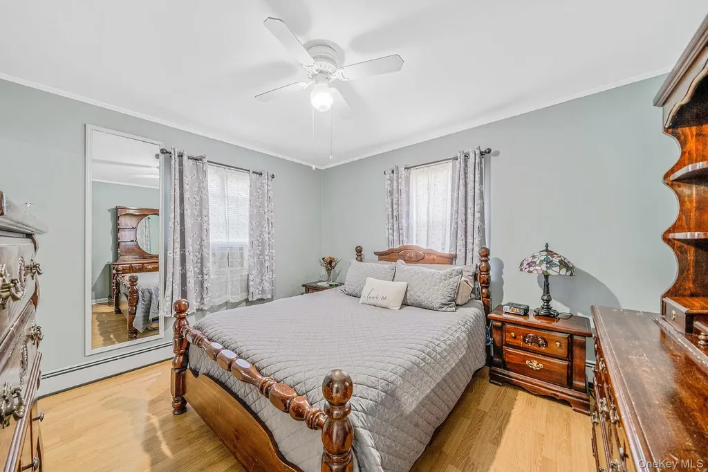 525 S Broadway Lindenhurst NY 11757