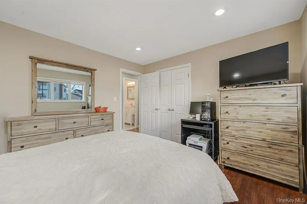 20 Marlon Avenue Bethpage NY 11714