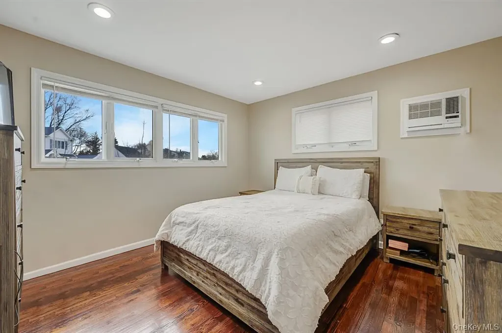 20 Marlon Avenue Bethpage NY 11714