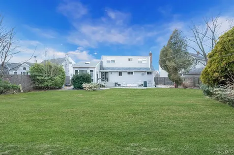 20 Marlon Avenue Bethpage NY 11714