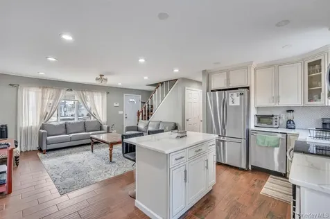 20 Marlon Avenue Bethpage NY 11714