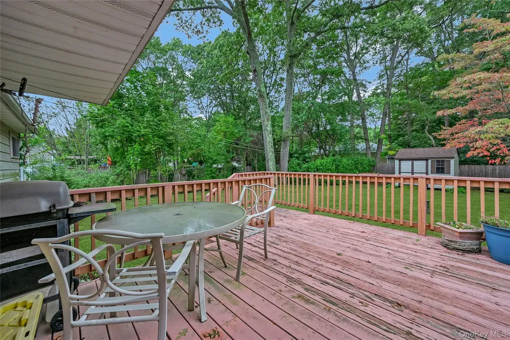 11 Fox Lane Shoreham NY 11786