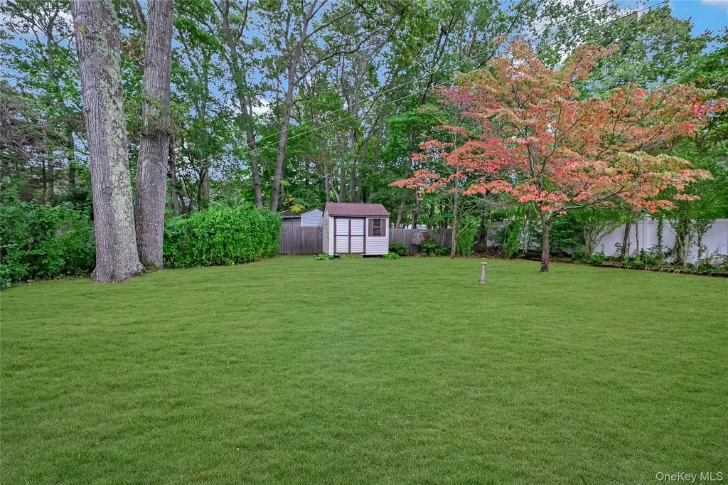 11 Fox Lane Shoreham NY 11786